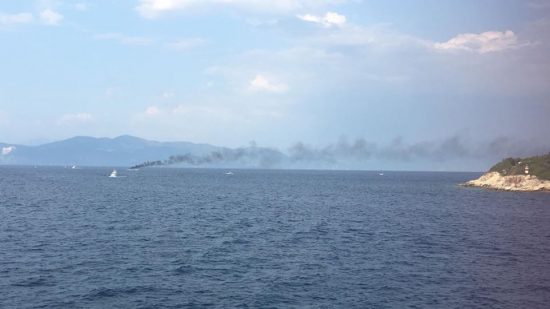 Παξοί: Τουριστικό σκάφος 8 μέτρων τυλίχθηκε στις φλόγες μετά από έκρηξη