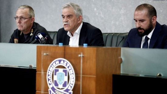 FAZ για πυρκαγιές: Οι αλλαγές προσώπων μπορεί να ησυχάσουν τους Έλληνες, αλλά δεν βελτιώνουν τις ελλείψεις