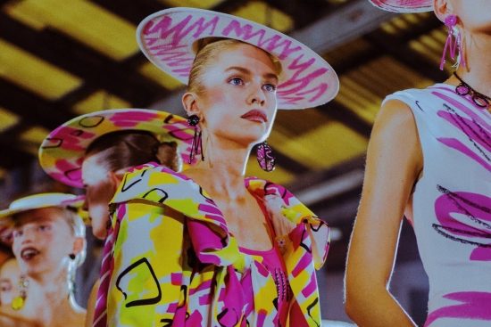 Moschino: Κατηγορείται ότι «έκλεψε» τη δουλειά νέας σχεδιάστριας