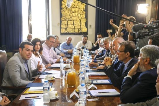 Θεσσαλονίκη: Φοροελαφρύνσεις υποσχέθηκε στους παραγωγικούς φορείς της Βόρειας Ελλάδας ο Τσίπρας