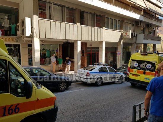 Λαμία: Βουτιά θανάτου για 50χρονο στο κέντρο της πόλης (pics)