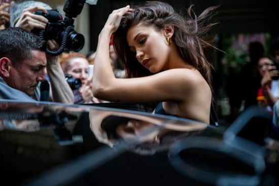 Γιατί τα λουκ της Bella Hadid είναι ο ορισμός της κομψότητας