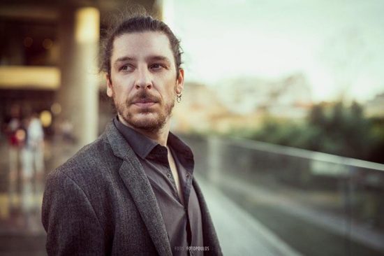Simone Mongelli Bodyterranean: Όταν ο ήχος του σώματος παντρεύεται με την παράδοση