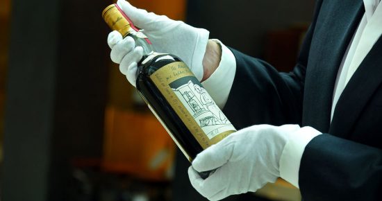 Αυτό είναι το ακριβότερο ουίσκι στον κόσμο – Πουλήθηκε για 1,1 εκατ. δολάρια (pics)