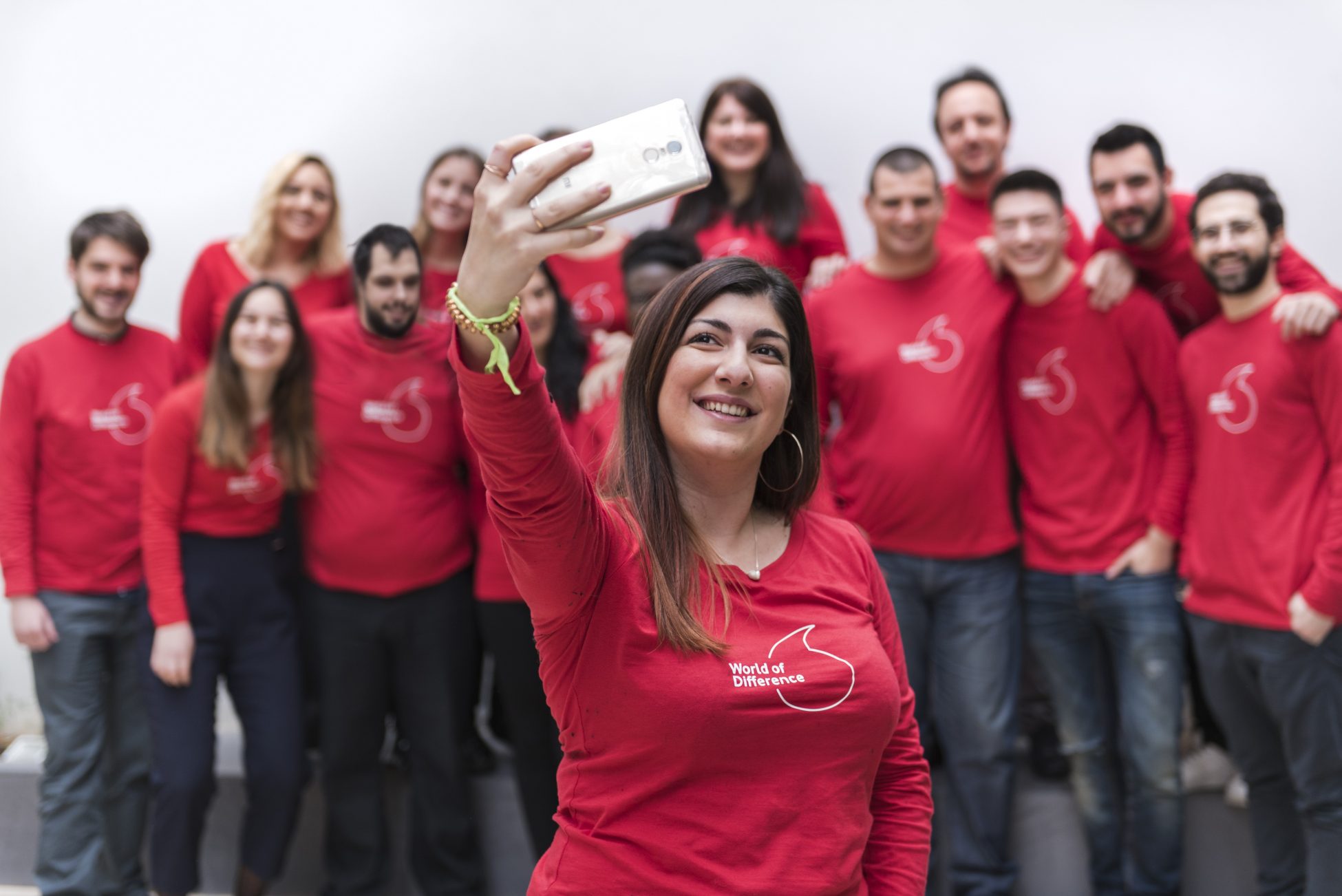 World of Difference 2019: Με πρωταγωνιστή την τεχνολογία, το Ίδρυμα Vodafone και 10 νέοι από όλη την Ελλάδα πάνε τον κόσμο μπροστά