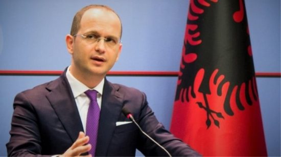 Νέες προκλήσεις: Δεν έχει κλείσει η λίστα με τους «ανεπιθύμητους Έλληνες», λέει η Αλβανία