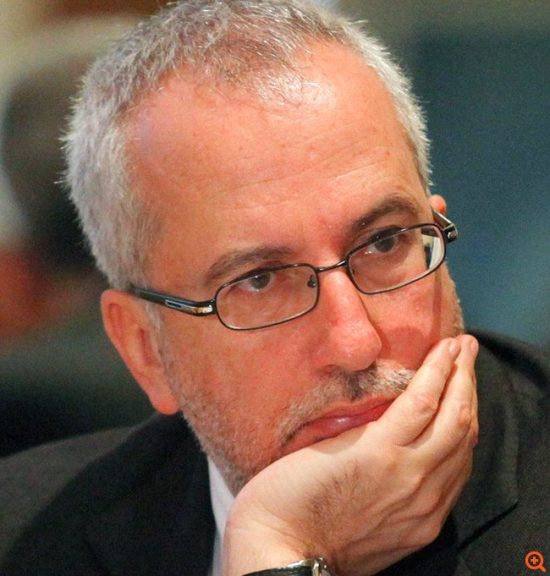 ΕΕΤ για θάνατο Αρώνη: Δυσαναπλήρωτο το κενό στην τραπεζική και επιχειρηματική κοινότητα