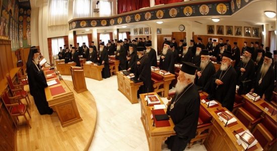 Στα χαρακώματα κυβέρνηση και Ιεράρχες για το θέμα της μισθοδοσίας των κληρικών – Αποκαλυπτικοί διάλογοι