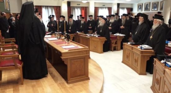 Τι περιλαμβάνει το νομοσχέδιο της κυβέρνησης για την μισθοδοσία των κληρικών