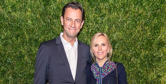 Αυτός είναι ο νέος σύζυγος της Tory Burch και ο νέος CEO της εταιρείας της