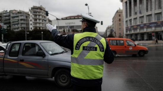 Έκτακτα μέτρα της Τροχαίας για τις γιορτές με «μυστικούς» τροχονόμους