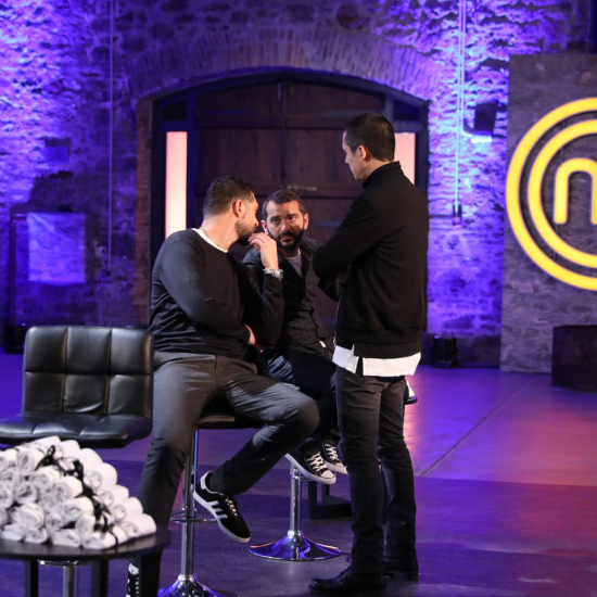 MasterChef: Συγκίνηση και αγωνία στην τελευταία ημέρα των οντισιόν (video)