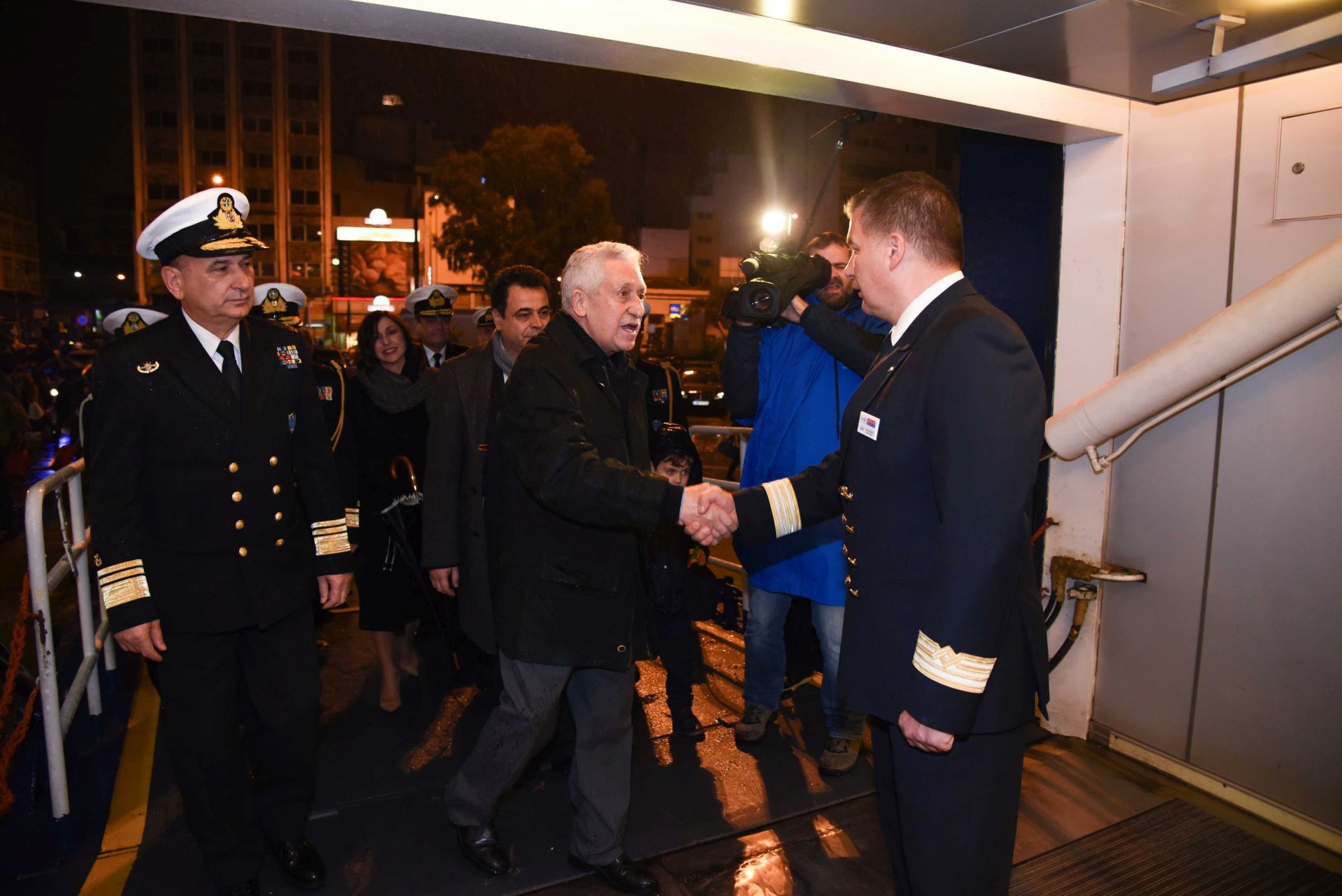 To «Blue Star Δήλος» έκανε το «ποδαρικό» για το 2019 στο Λιμάνι του Πειραιά