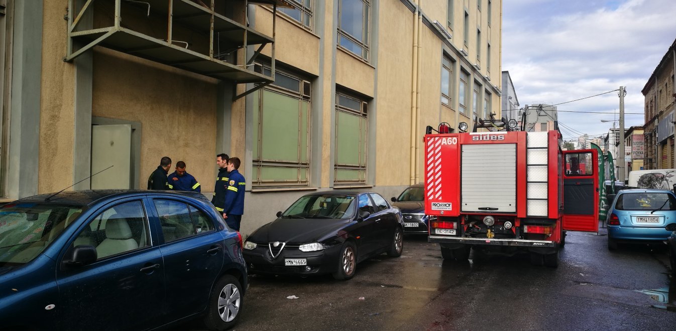 Μάχη για τη ζωή τους δίνουν τα δίδυμα μετά τη φωτιά στην Καλλιθέα