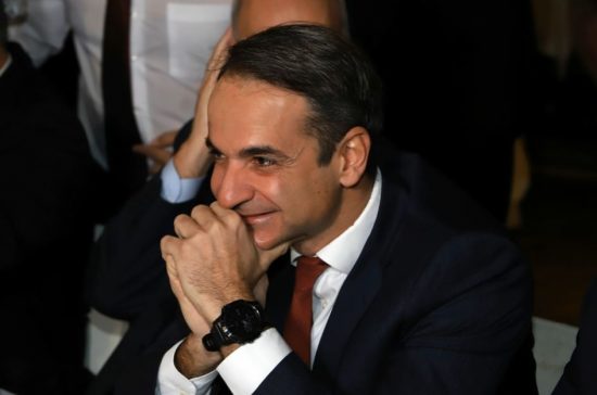 Η μαντινάδα που αφιέρωσαν στον Κυριάκο Μητσοτάκη