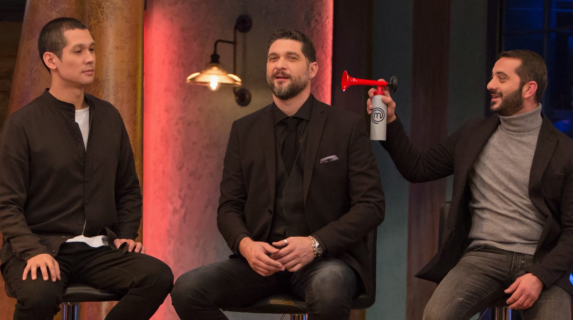 MasterChef: Ποιος θα κερδίσει την πρώτη ομαδική δοκιμασία; (video)