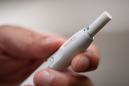 Philip Morris: Τα προϊόντα θέρμανσης καπνού συμβάλλουν στη δημόσια υγεία έναντι των προϊόντων καύσης