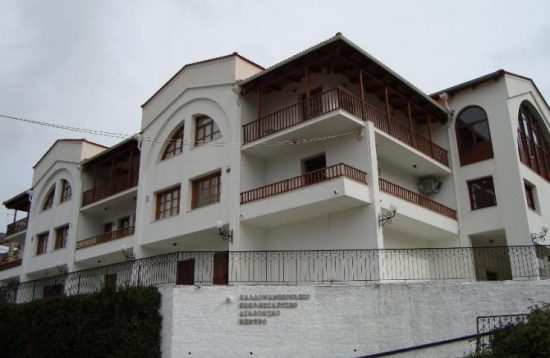 Καλάβρυτα: Εισαγγελική έρευνα για ρατσιστική συμπεριφορά στο γηροκομείο της Μητρόπολης
