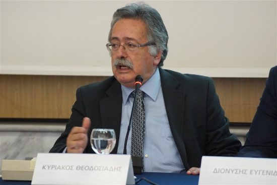 Φαρμακοποιοί: “Αδιαφορία” για τα φαρμακεία στο σχέδιο νόμου για την υγεία
