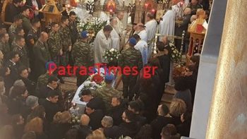 Θρήνος και σπαραγμός στην κηδεία του 24χρονου Εύζωνα της Προεδρικής Φρουράς