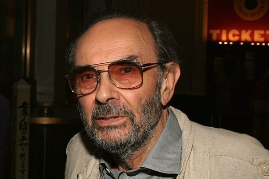Πέθανε ο Στάνλεϊ Ντόνεν, σκηνοθέτης του «Singing in the Rain»