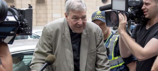 Προφυλακίστηκε ο παιδεραστής καρδινάλιος