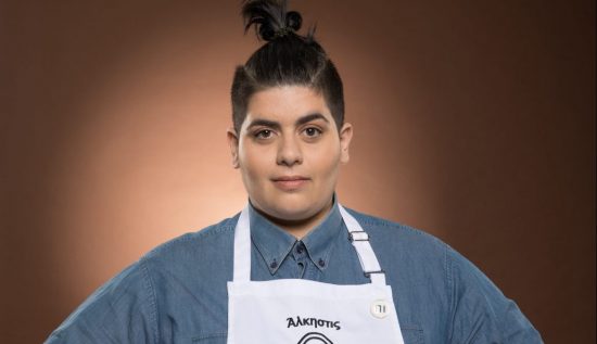 MasterChef: Η Άλκηστις Αλεξάκη αφιερώνει μαντινάδα στη σχέση της (video)