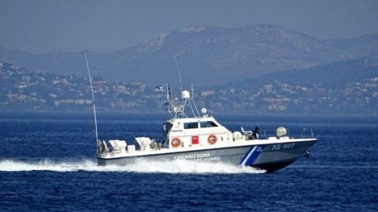 «Θρίλερ» στo Aιγαίο: Άτομο έπεσε από πλοίο στη θάλασσα μεταξύ Τήνου και Άνδρου