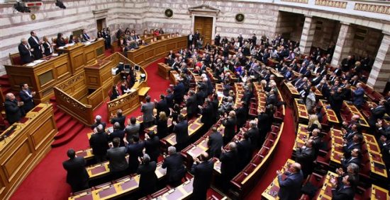 Στη Βουλή η δικογραφία για το rebate – Ενδεχόμενες ποινικές ευθύνες τριών υπουργών