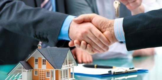 Γιατί εκτινάχθηκε στα ύψη η ζήτηση για οικόπεδα στα νότια προάστια;