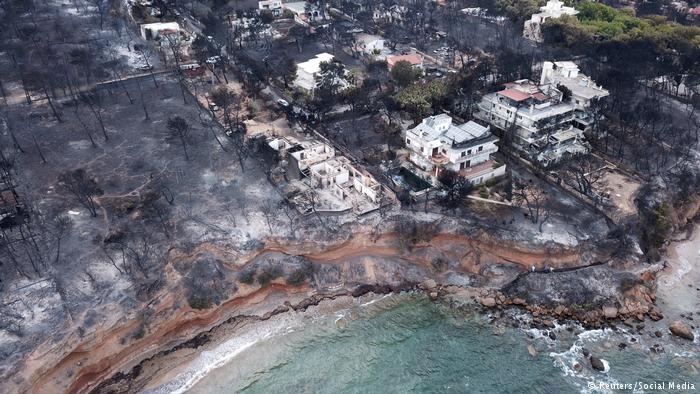 Η καταστροφή από τη φονική πυρκαγιά στο Μάτι τον Ιούλιο του 2018