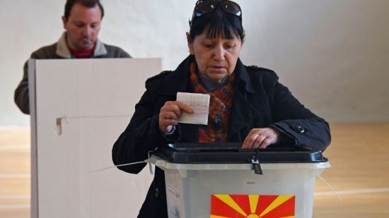 Με χαμηλή συμμετοχή οι προεδρικές εκλογές στη Β. Μακεδονία