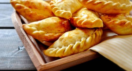 Συνταγή για νόστιμα Salteñas με κοτόπουλο