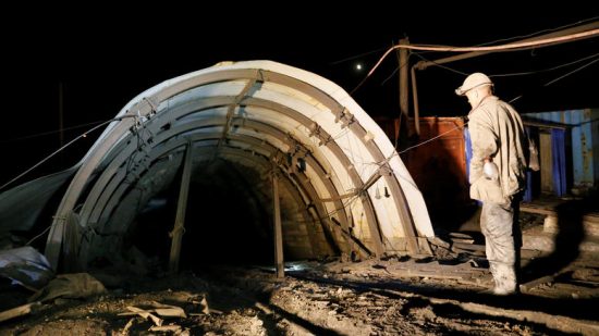 Ουκρανία: Τρεις νεκροί και 14 αγνοούμενοι από έκρηξη αερίου σε ανθρακωρυχείο
