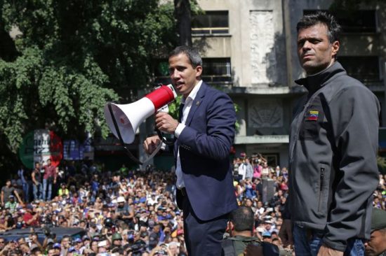Πρώην πρέσβης της Βενεζουέλας στην Ελλάδα: «Ο Γκουαϊδό απέτυχε ξανά»