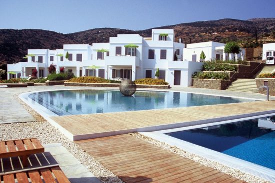 «Sifnos Elies Resorts»: Μια μεγάλη πολιτεία μπροστά στη θάλασσα (13 pics)