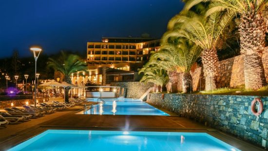 Το πολυτελές Wyndham Grand Crete Mirabello Bay άνοιξε τις πύλες του!
