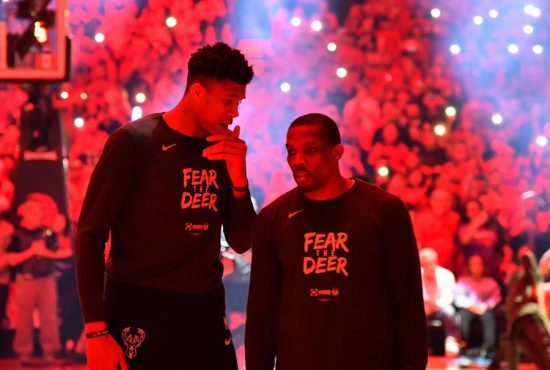 NBA Playoffs: Δεύτερη σερί ήττα για τους Μπακς – Δείτε τα highlights του αγώνα