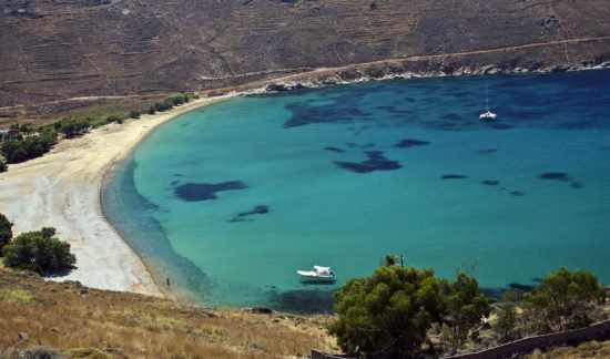 Η Σέριφος αποκτά την πρώτη smoke-free παραλία στην Ελλάδα