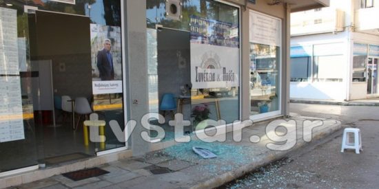Βανδαλισμοί και εκτεταμένες ζημιές σε εκλογικό περίπτερο στον Ορχομενό