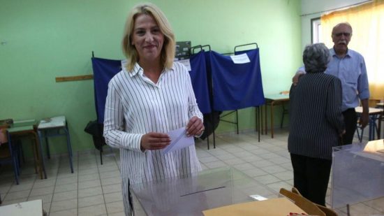 Δούρου: Σταθήκαμε όρθιοι παρά την «εργαλειοποίηση» δύο εθνικών τραγωδιών