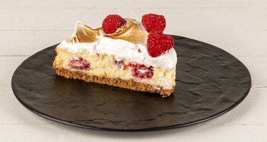 Cheesecake φούρνου με λευκή σοκολάτα και raspberries