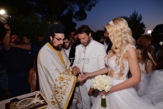 Στράτος Τζώρτζογλου – Σοφία Μαριόλα: Το φωτογραφικό άλμπουμ του λαμπερού γάμου