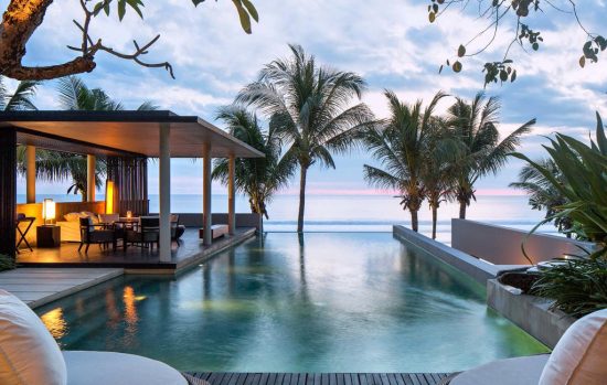 Ένα σαγηνευτικό resort με 48 πολυτελείς βίλες στο Μπαλί (10 pics)