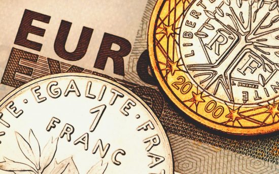 «Ισότιμα» βλέπει ελβετικό φράγκο – ευρώ η Credit Suisse