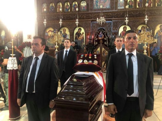Το τελευταίο «αντίο» στον Δημήτρη Χριστόφια (pics & video)