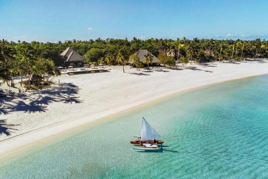 Airbnb: Οι νέες, luxe προτάσεις διαμονής περιλαμβάνουν και νησί στη Γαλλική Πολυνησία