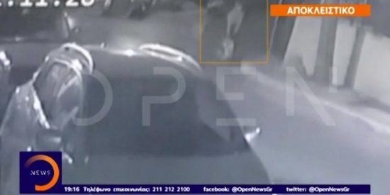 Βίντεο-ντοκουμέντο: Οδηγός στο Κρυονέρι παρασύρει 5χρονο και μετά εξαφανίζεται