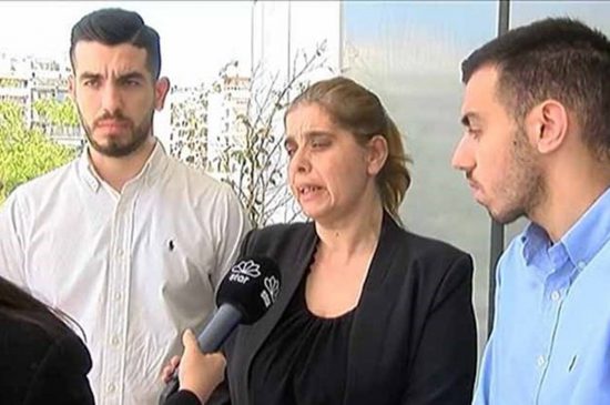 Έγκλημα στο Αιγάλεω: Ένοχη ξανά για τη δολοφονία του συζύγου – Στο πλευρό της τα παιδιά της