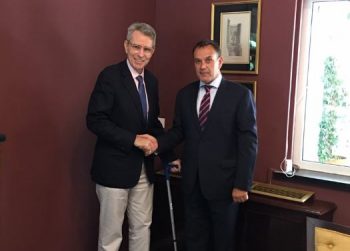 Συνάντηση νέου Υπουργού Άμυνας με τον πρέσβη των ΗΠΑ Τζέφρι Πάιατ